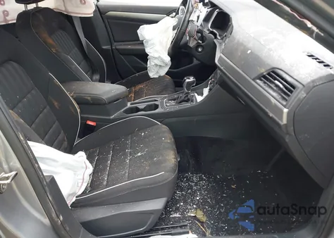 2024 Volkswagen Jetta 1.5T Sport from USA, damaged, VIN 3VWBM7BU4RM082537